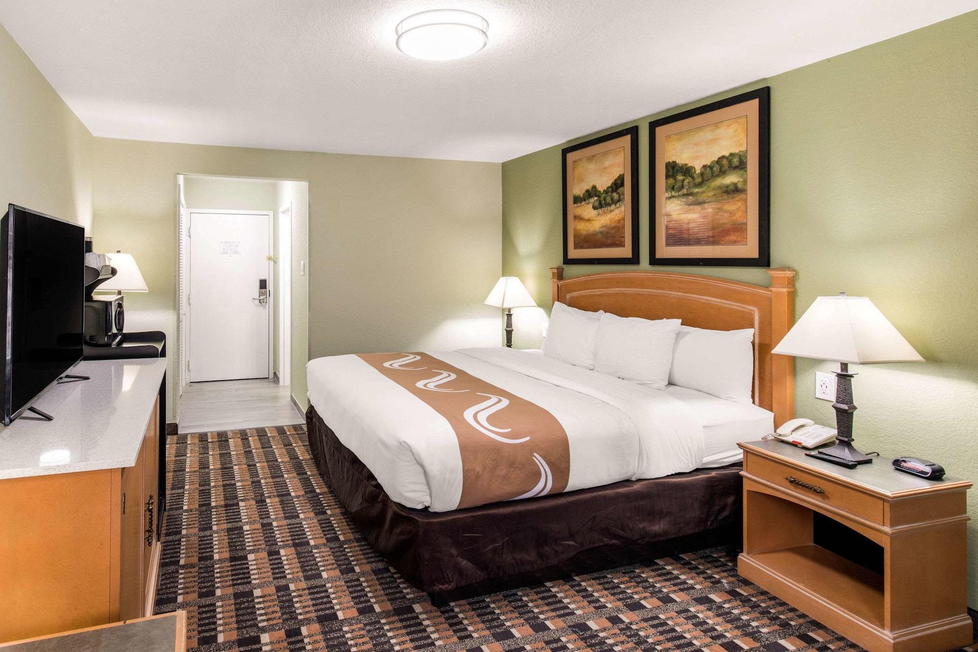 Quality Inn & Suites Plano East - Richardson Kültér fotó