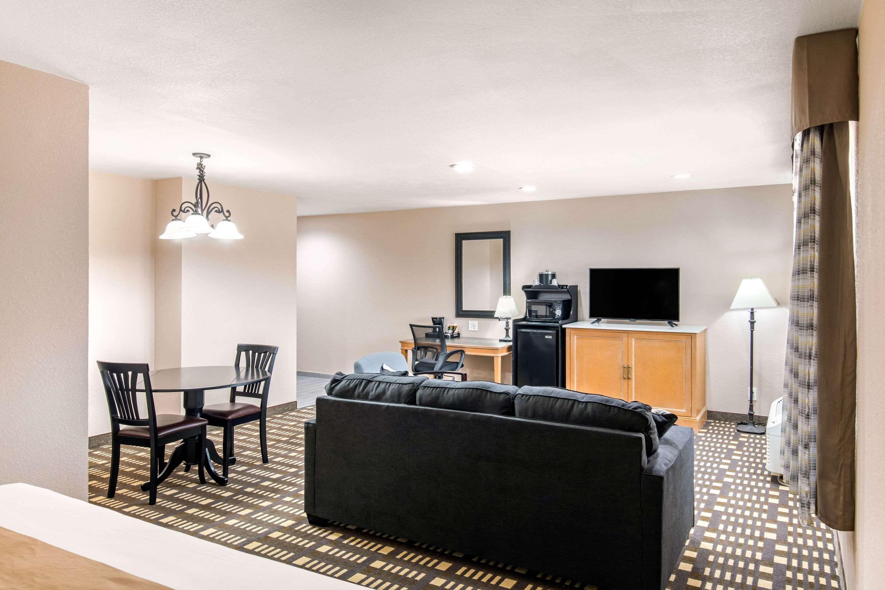 Quality Inn & Suites Plano East - Richardson Kültér fotó