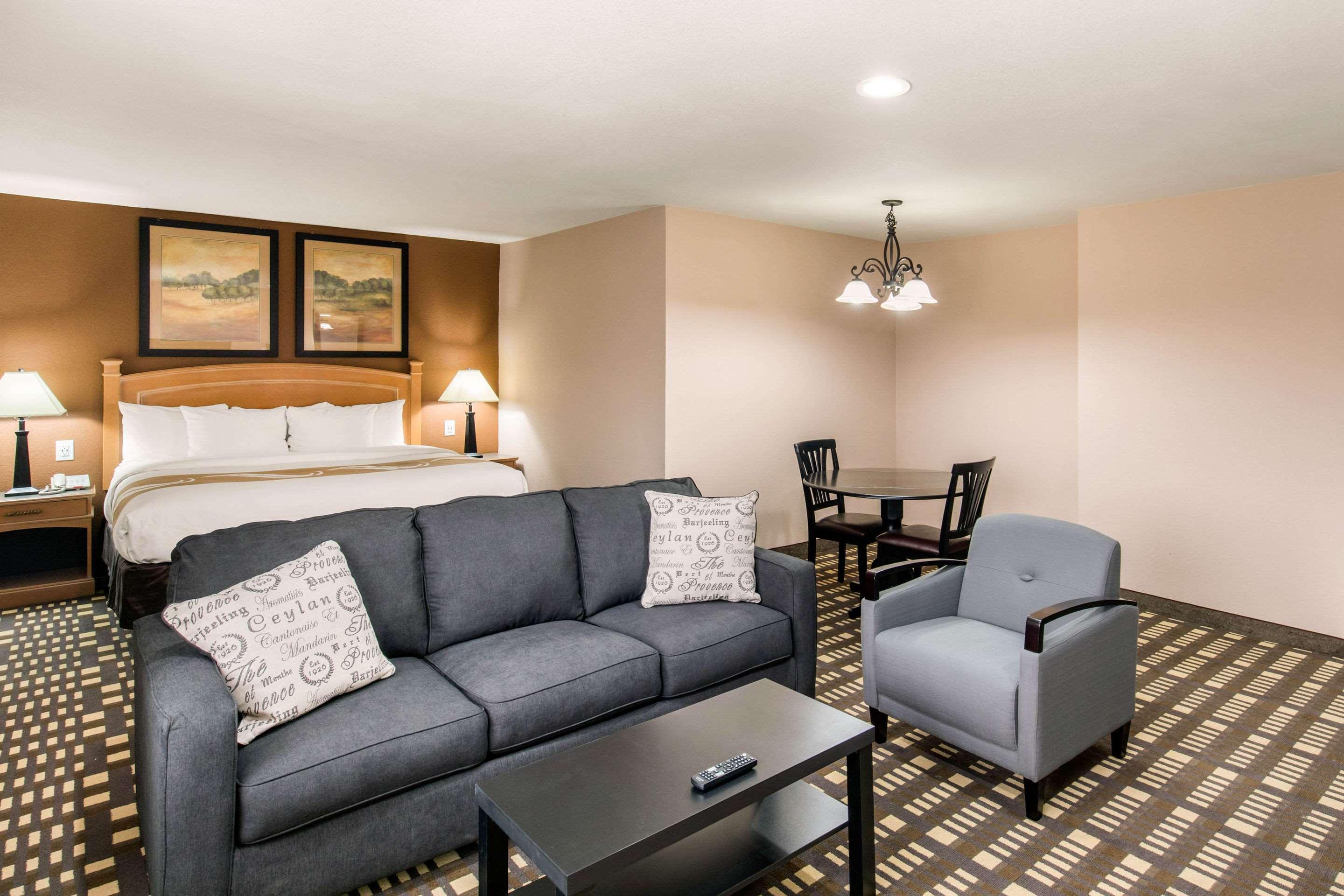 Quality Inn & Suites Plano East - Richardson Kültér fotó